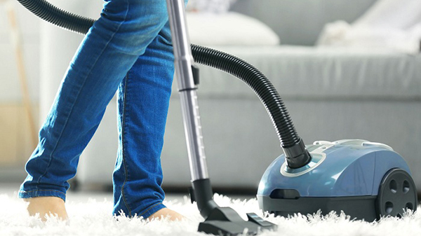 اهمیت جاروبرقی کشیدن فرش